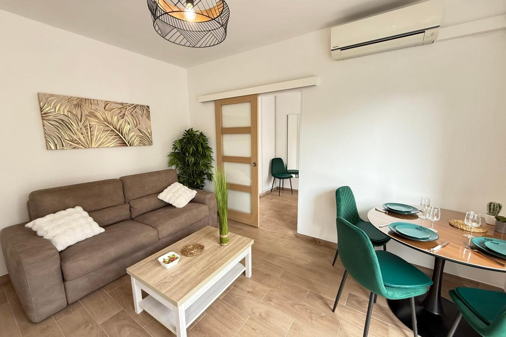 Appartement 06cp - Beautiful T2 Super Equipped With Terrace
